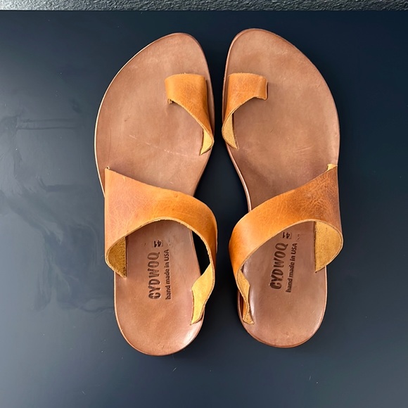Cydwoq Shoes - Cydwoq leather sandals. Like new.